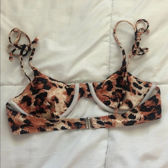 Leopard Print Bikini - Picture 6 of 8